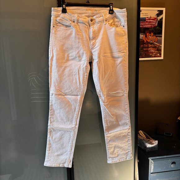 Levi's Denim - White Levi's 712 Slim Crop Jeans Size 32